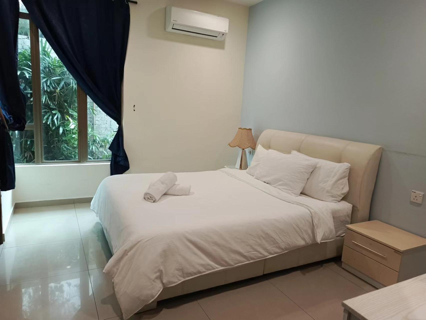 Melaka Beachfront Villa With Pool Экстерьер фото